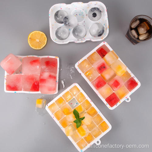 Khay đá vuông lớn với nắp